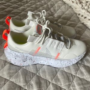 Nike womens sneaker